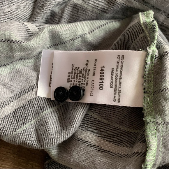 Burton Hooded Flannel - Picture 8 of 8